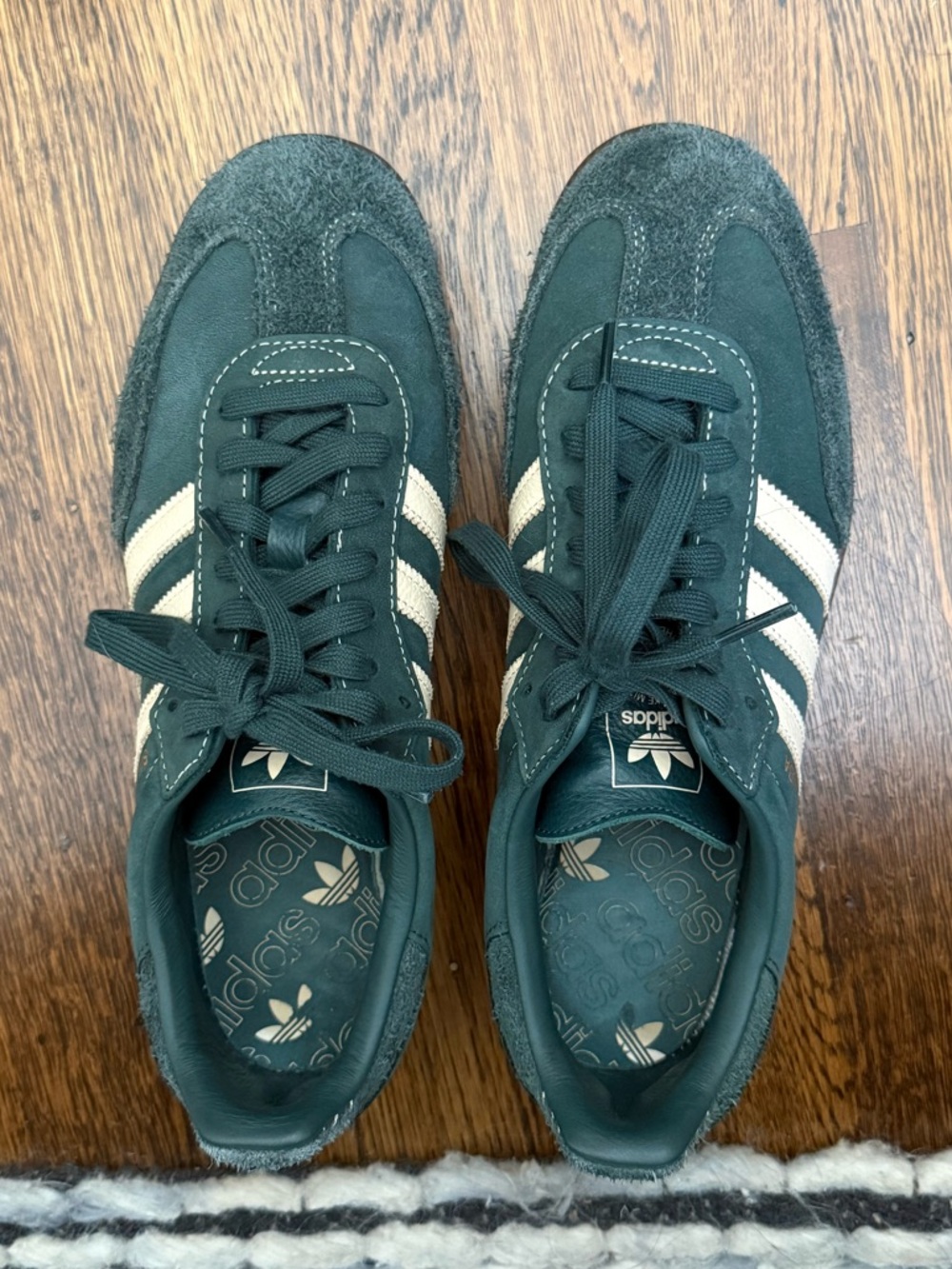 adidas Women’s Dark Green Suede Original Sambas OG with Cream Stripes - Picture 2 of 5